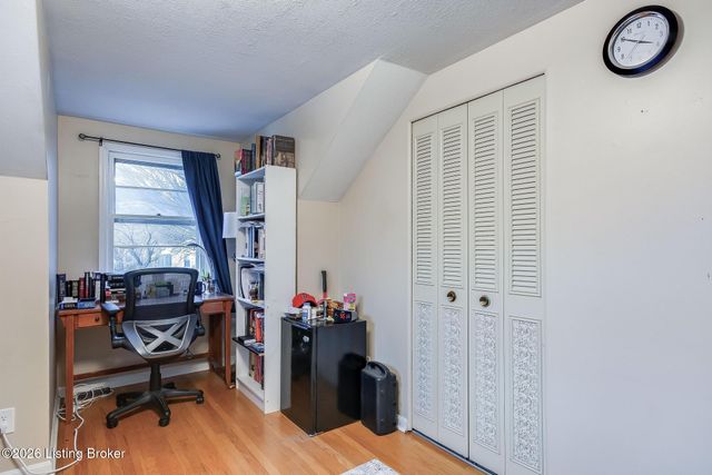 2914 Lindsay Ave, Louisville, KY 40206