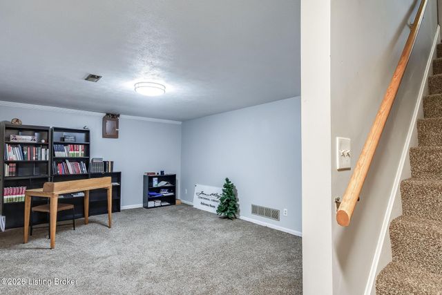 2914 Lindsay Ave, Louisville, KY 40206