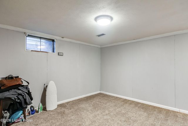 2914 Lindsay Ave, Louisville, KY 40206