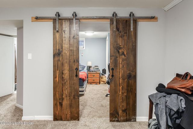 2914 Lindsay Ave, Louisville, KY 40206