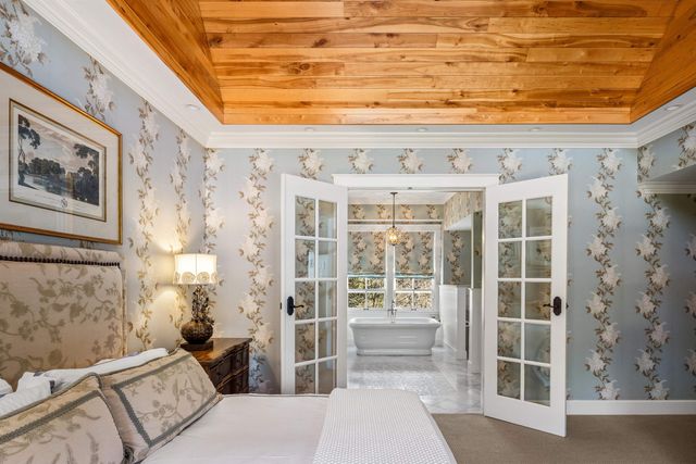 64 Needle Leaf Lane, Stowe, VT 05672