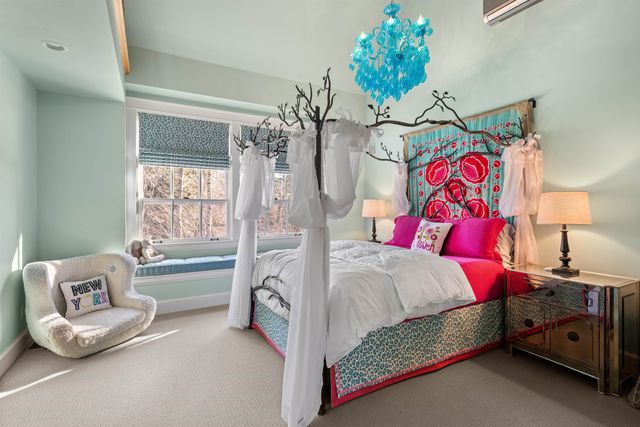 64 Needle Leaf Lane, Stowe, VT 05672