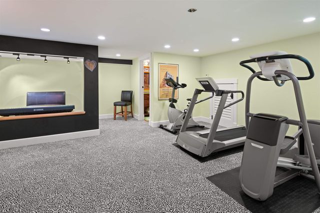 64 Needle Leaf Lane, Stowe, VT 05672