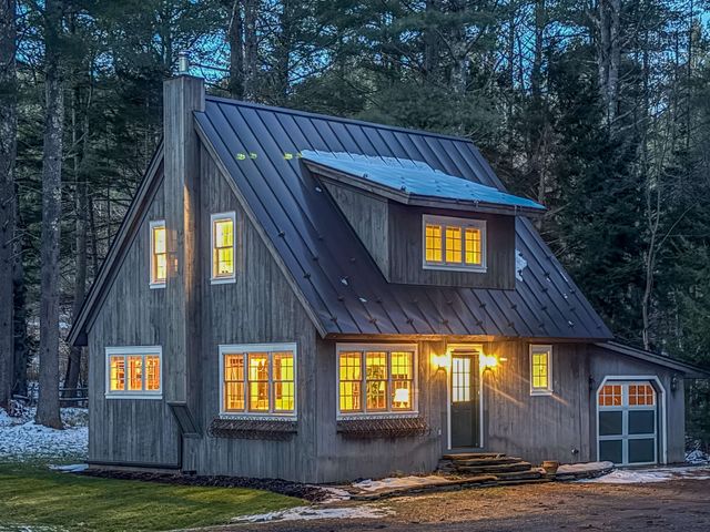 64 Needle Leaf Lane, Stowe, VT 05672