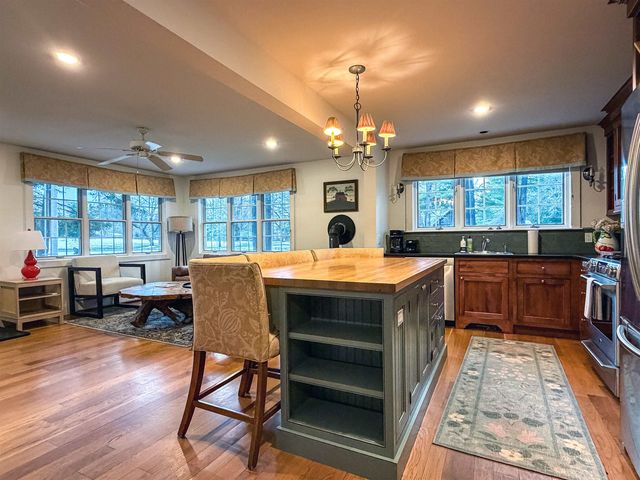 64 Needle Leaf Lane, Stowe, VT 05672