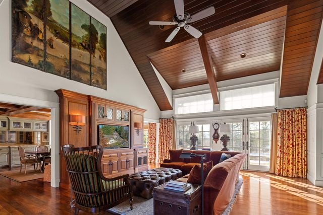 64 Needle Leaf Lane, Stowe, VT 05672