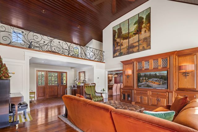 64 Needle Leaf Lane, Stowe, VT 05672