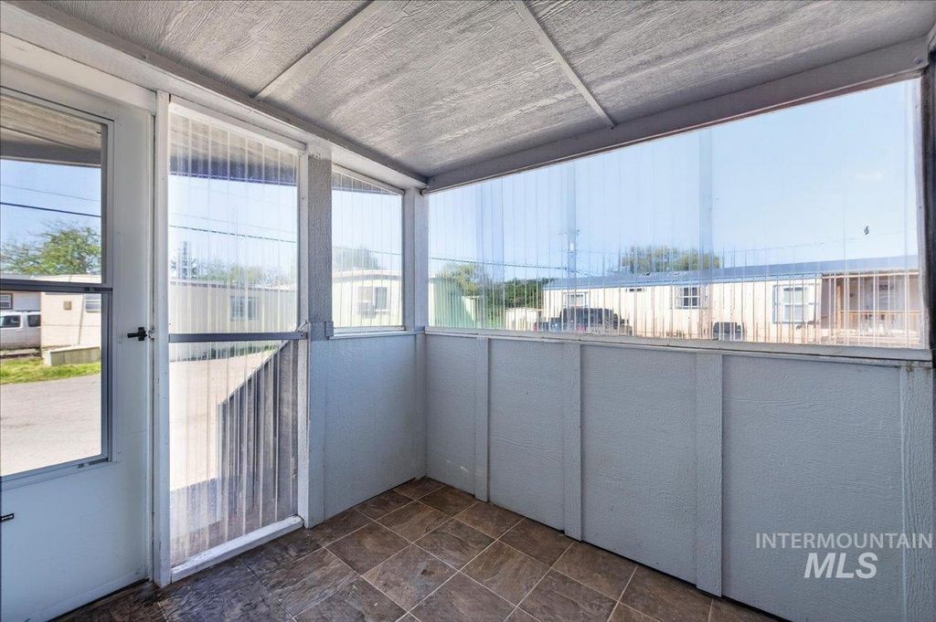 1323 Elgin 42, Caldwell, ID 83605 photo 4