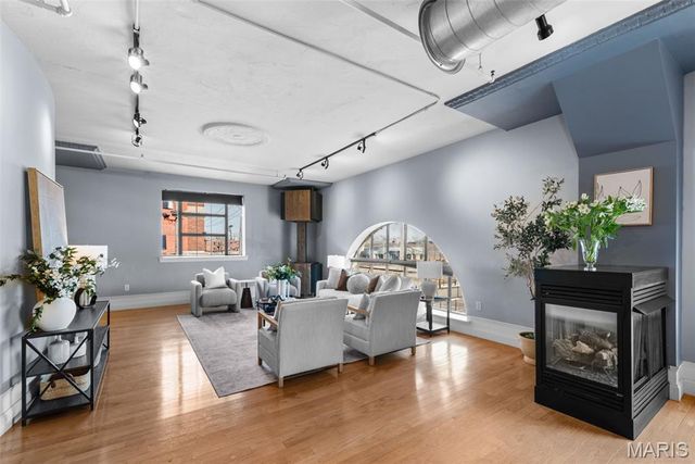 4901 Washington Boulevard 2C, St Louis, MO 63108