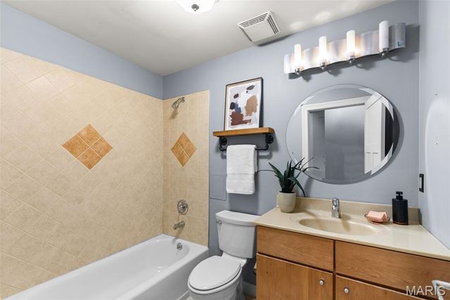 4901 Washington Boulevard 2C, St Louis, MO 63108