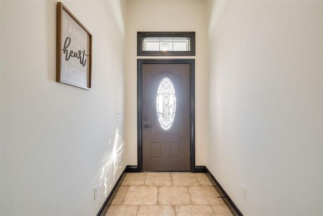 2313 E Kellan Court Terrace, Mustang, OK 73064