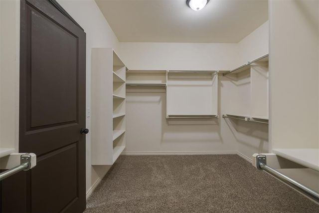 2313 E Kellan Court Terrace, Mustang, OK 73064