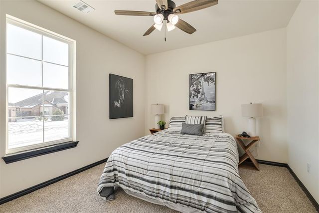 2313 E Kellan Court Terrace, Mustang, OK 73064