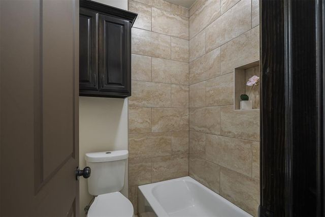 2313 E Kellan Court Terrace, Mustang, OK 73064