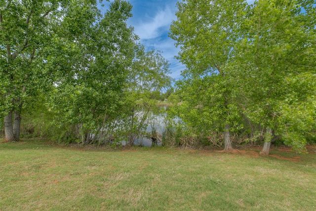 2313 E Kellan Court Terrace, Mustang, OK 73064