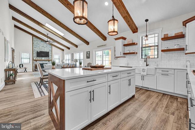 1187 WESTMINSTER AVE, Hanover, PA 17331