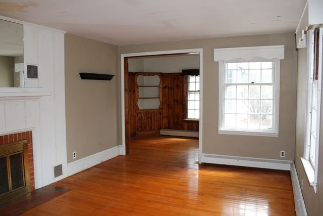 369 Manor Drive, Warwick, RI 02888