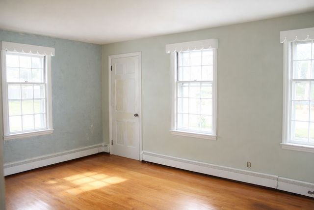 369 Manor Drive, Warwick, RI 02888