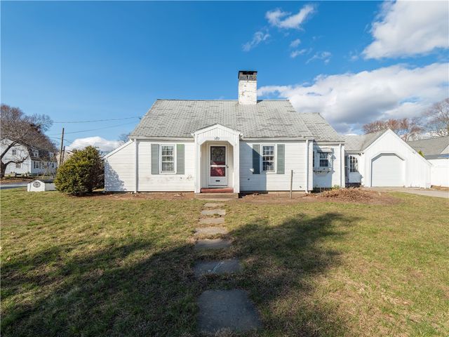 369 Manor Drive, Warwick, RI 02888