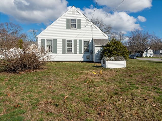 369 Manor Drive, Warwick, RI 02888