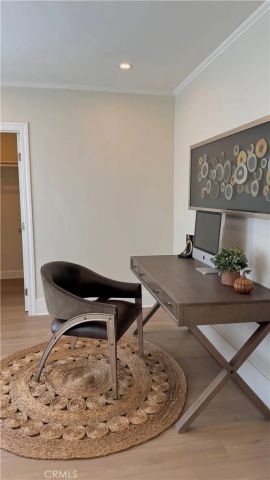 2413 S Victoria, Los Angeles, CA 90016