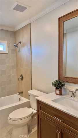 2413 S Victoria, Los Angeles, CA 90016