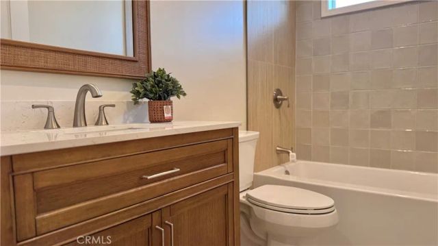2413 S Victoria, Los Angeles, CA 90016