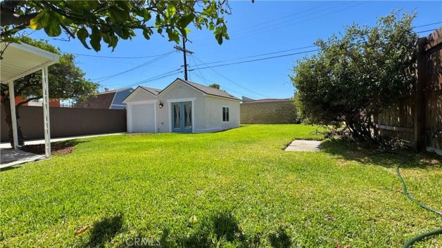 2413 S Victoria, Los Angeles, CA 90016
