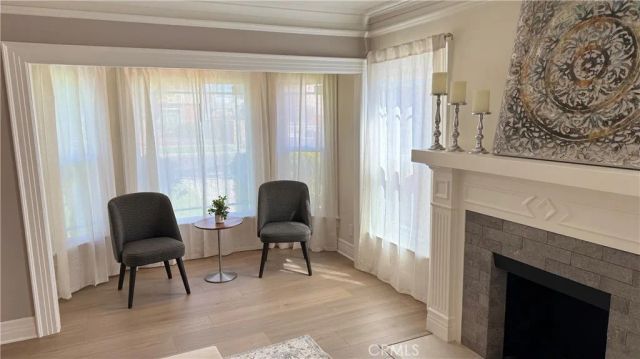 2413 S Victoria, Los Angeles, CA 90016