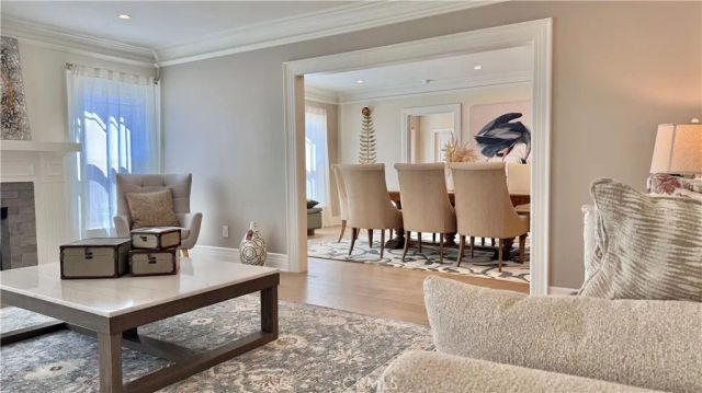 2413 S Victoria, Los Angeles, CA 90016