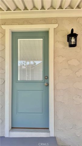 2413 S Victoria, Los Angeles, CA 90016
