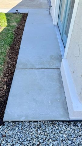 2413 S Victoria, Los Angeles, CA 90016