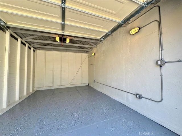 2413 S Victoria, Los Angeles, CA 90016