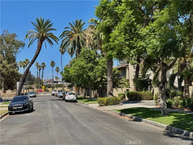2413 S Victoria, Los Angeles, CA 90016