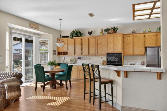 7988 Bothwell Dr, Sacramento, CA 95829