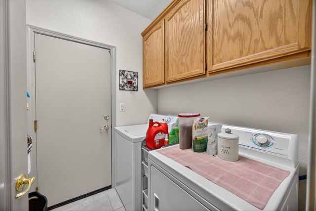 7988 Bothwell Dr, Sacramento, CA 95829