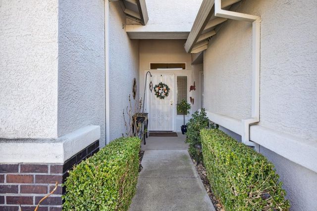 7988 Bothwell Dr, Sacramento, CA 95829