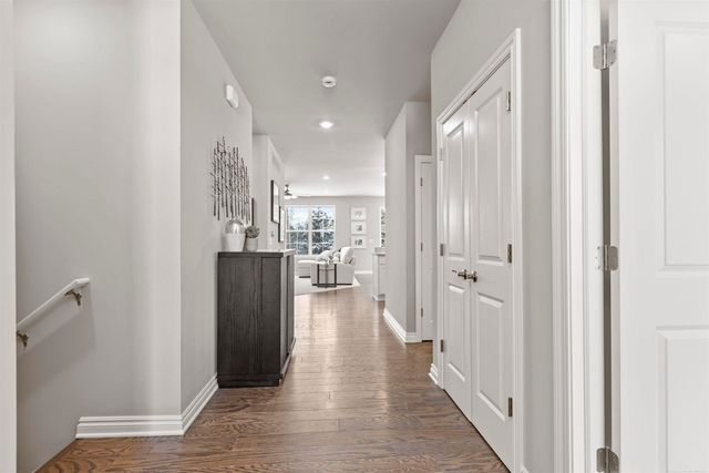 2233 Chase Drive 105, Howell, MI 48855