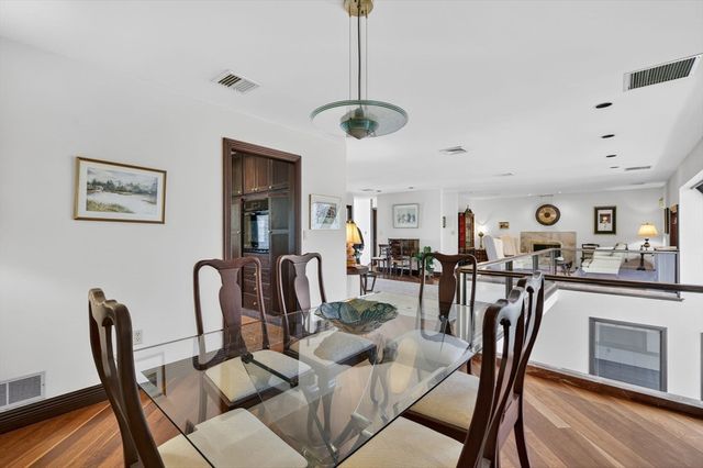 923 Drift Rd, Westport, MA 02790