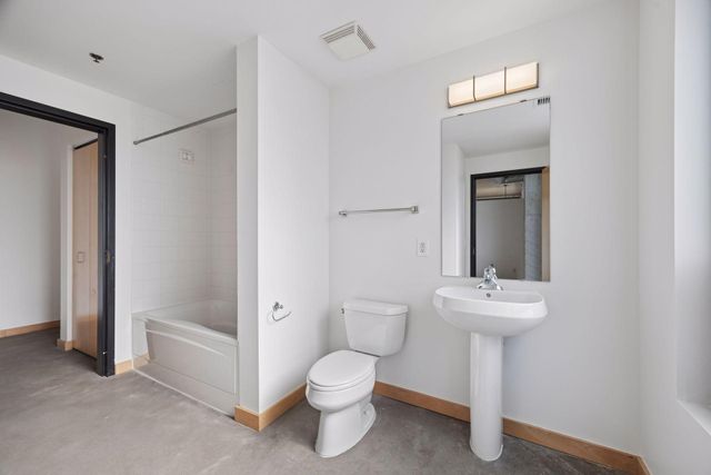 720 N 4th Street 301, Minneapolis, MN 55401