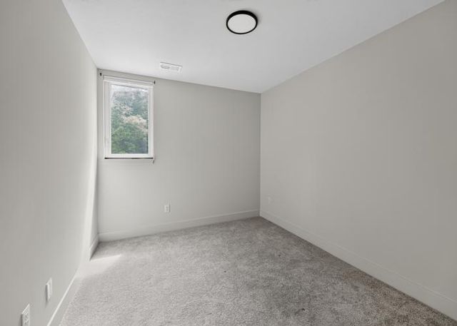 4334 Forest Avenue, Kansas City, MO 64110