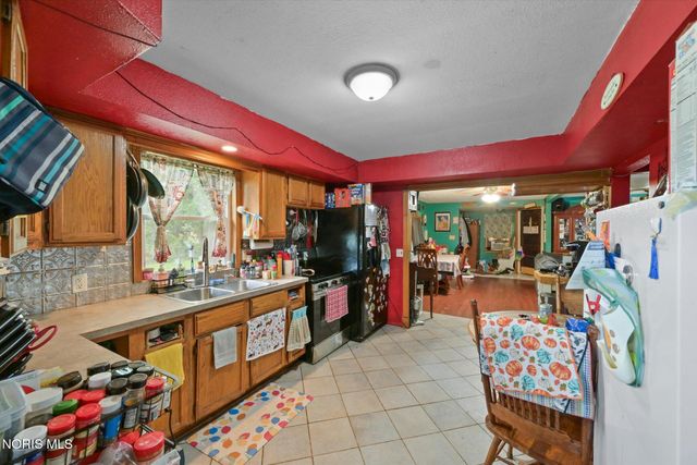 123 Arch Street, Toledo, OH 43605