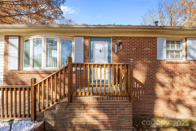 4007 Brookstone Court, Gastonia, NC 28052