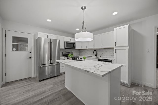 4007 Brookstone Court, Gastonia, NC 28052