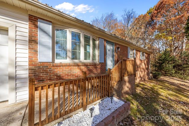 4007 Brookstone Court, Gastonia, NC 28052