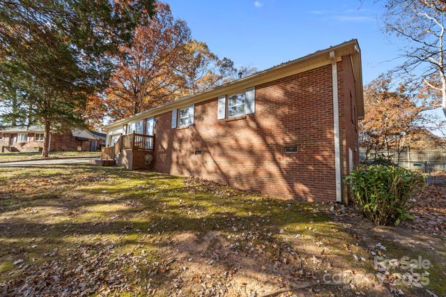 4007 Brookstone Court, Gastonia, NC 28052