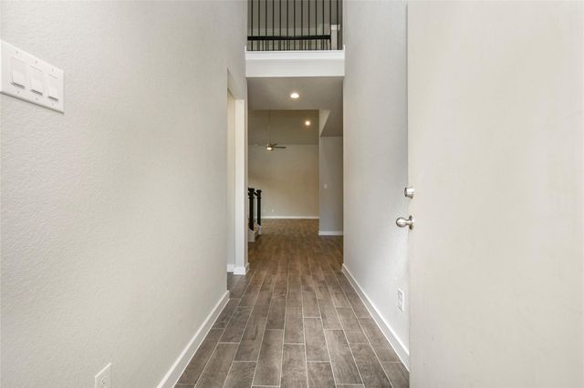 15207 Statice Trail, Houston, TX 77044