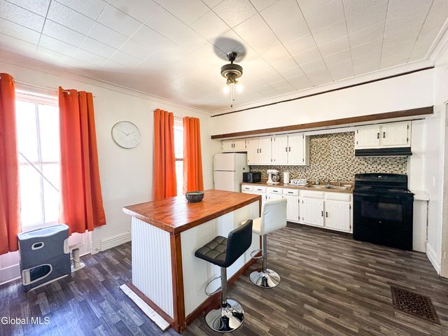 146 Lark Street, Albany, NY 12210