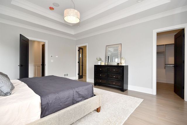 3723 N Oakley Avenue, Chicago, IL 60618