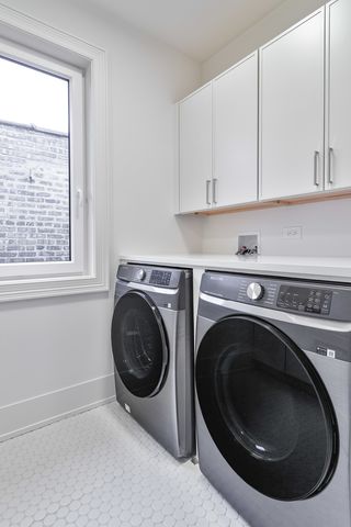 3723 N Oakley Avenue, Chicago, IL 60618